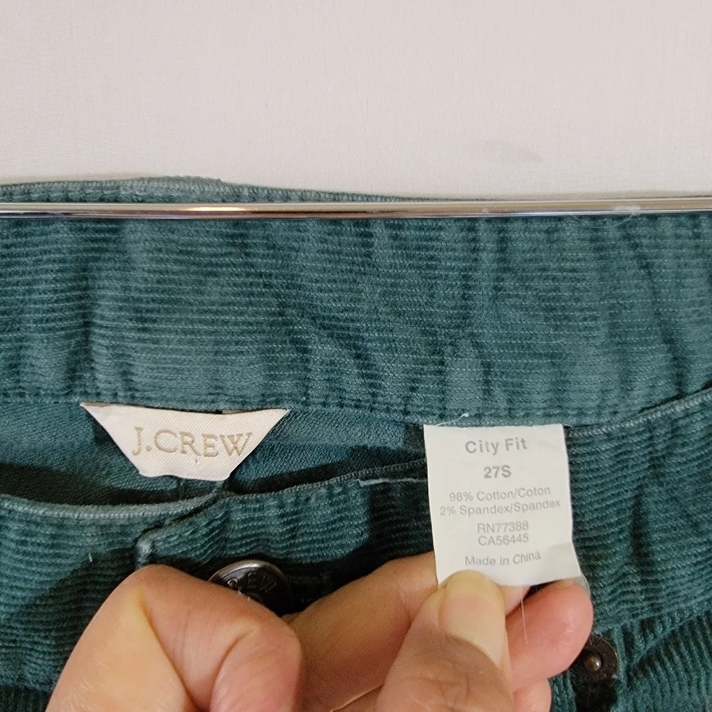 J. Crew City Fit Green Corduroy Pants Women 27S Mid-Rise Straight Leg Minimalist